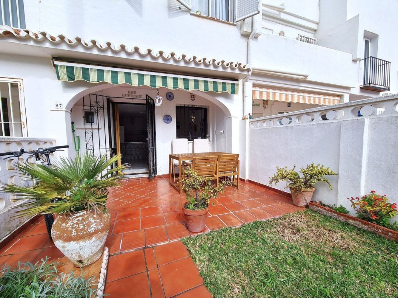 2 Schlafzimmer Haus in Chullera, Spain, Nr. 113810