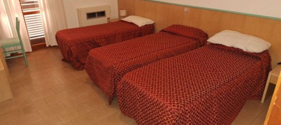 Gebäude in Cerreto Guidi, Italy 1000m², Nr. 376375 21