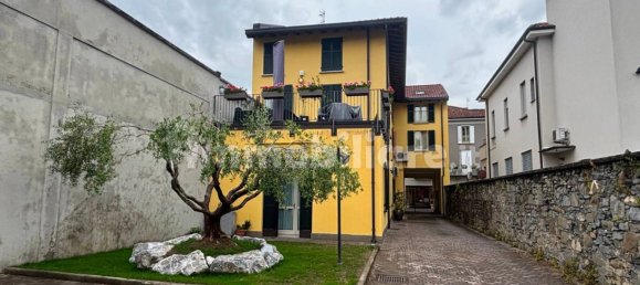 Apartamento T2 em Oggiono, Italy N.º 352010 10