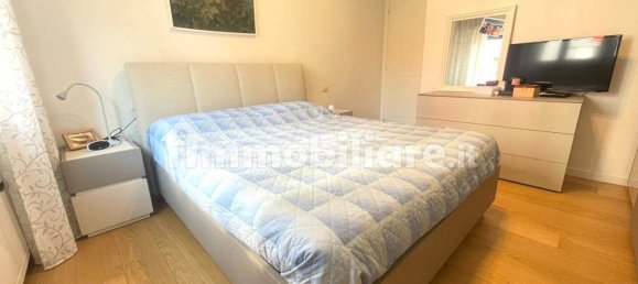 Apartamento T2 em Oggiono, Italy N.º 352010 13