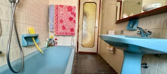 4 rooms Apartment in Cremona, Italy No. 261336 19