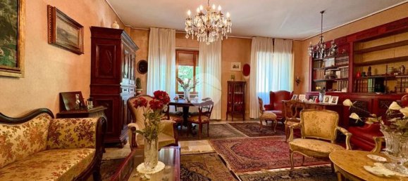 4 rooms Apartment in Cremona, Italy No. 261336 2