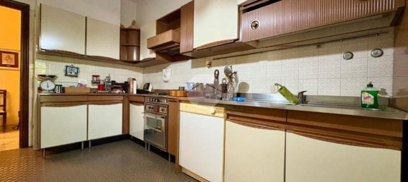 4 rooms Apartment in Cremona, Italy No. 261336 8