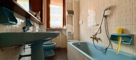 4 rooms Apartment in Cremona, Italy No. 261336 18