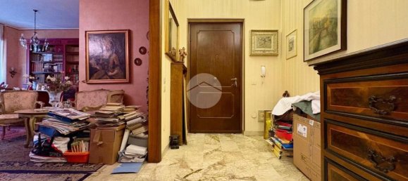 4 rooms Apartment in Cremona, Italy No. 261336 3