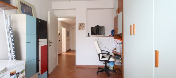 Casa de 6 divisões em Empoli, Italy N.º 289683 22