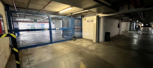 1 room Garage in Naples, Italy No. 114609 4