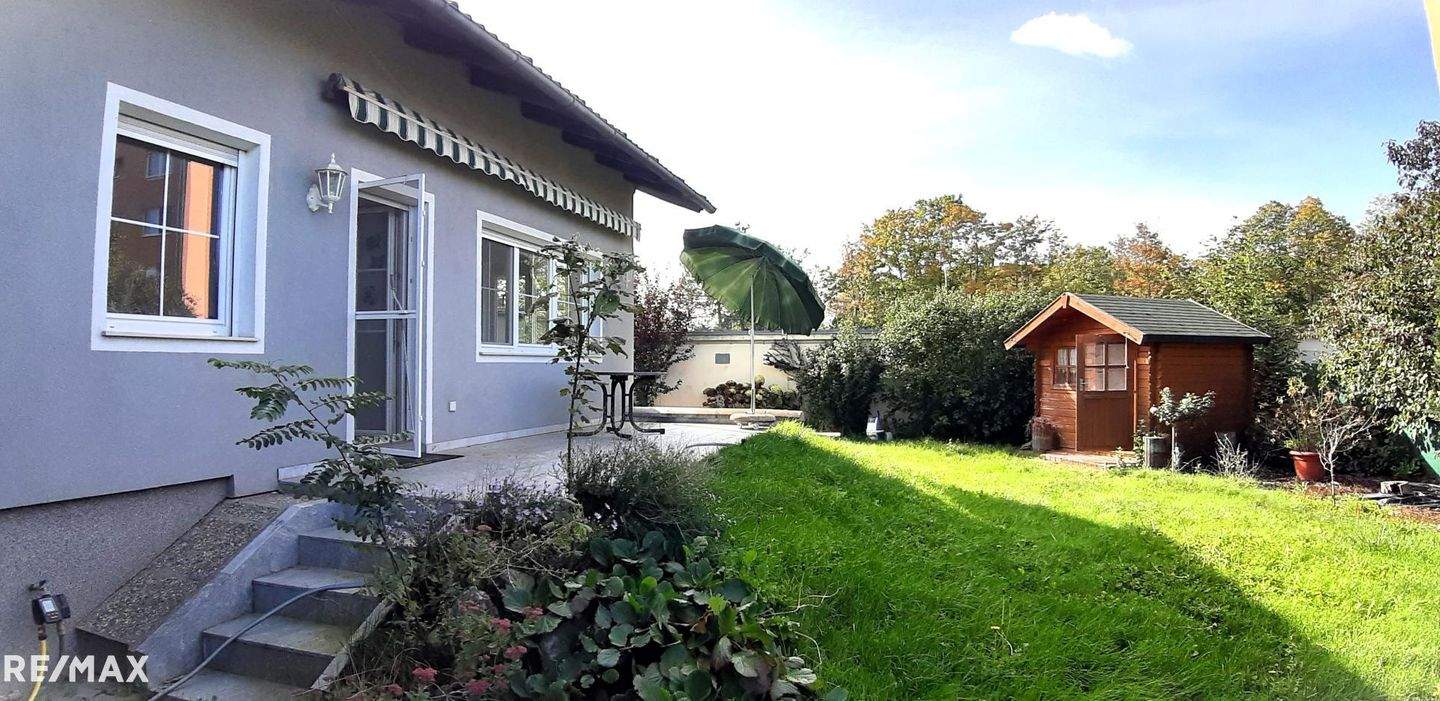 4 rooms Bungalow in Wiener Neustadt, Austria No. 74368
