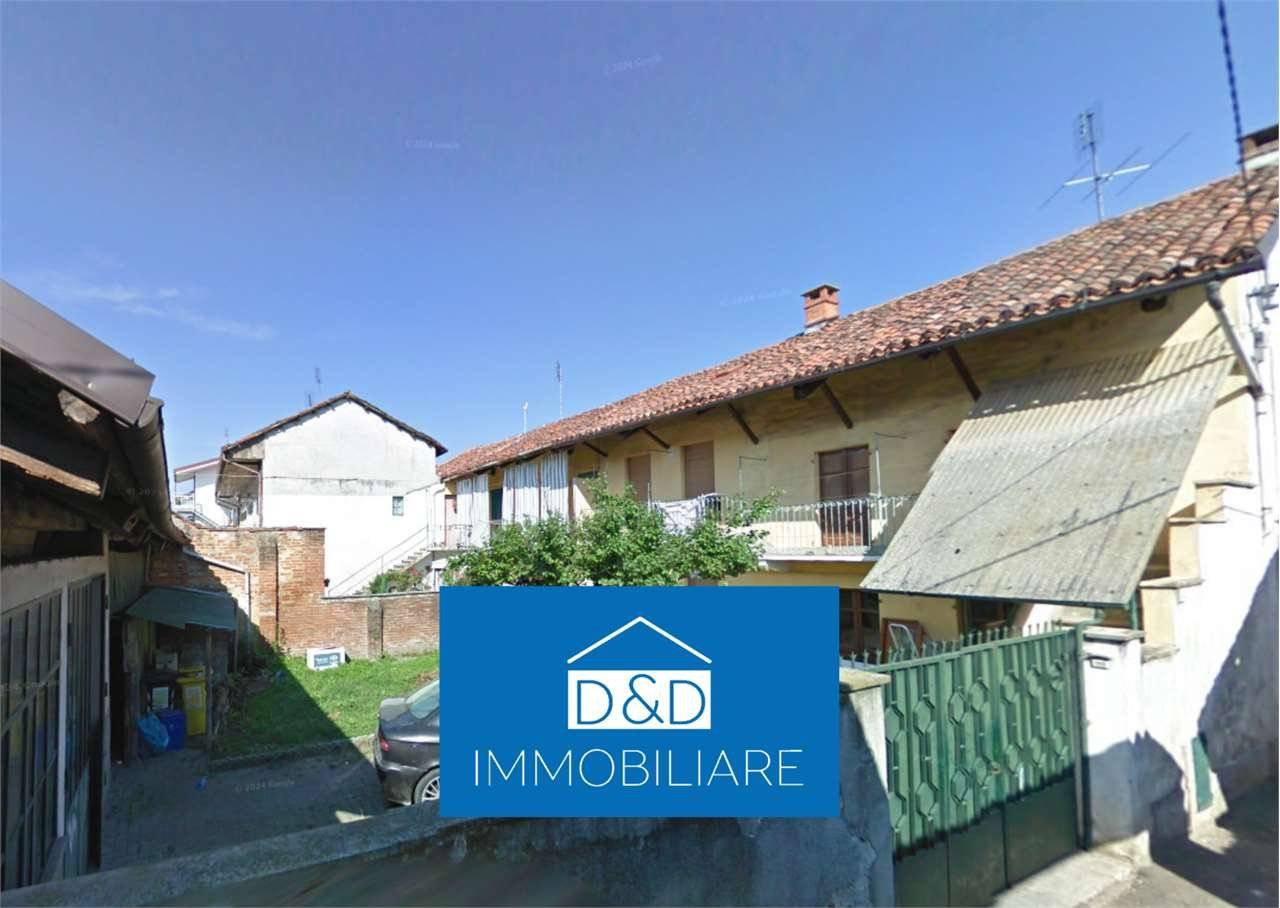 2 bedrooms House in Montanaro, Italy No. 207275