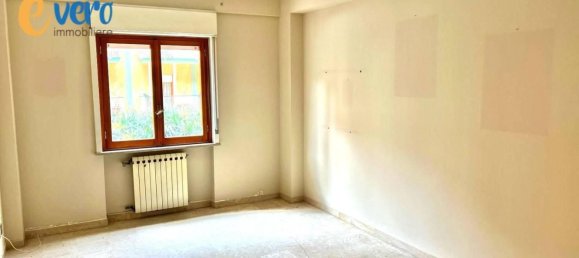 Apartamento de 4 divisões em Palermo, Italy N.º 299046 6
