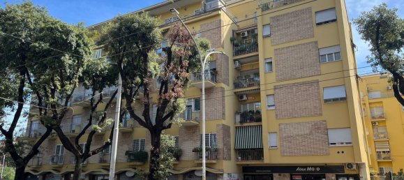 2 bedrooms House in Rome, Italy No. 338038 3