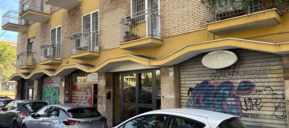 2 bedrooms House in Rome, Italy No. 338038 4