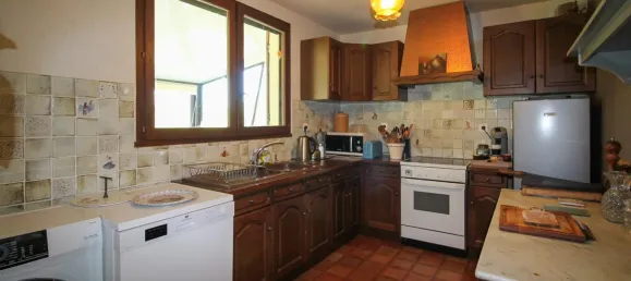 Вилла с 3 спальнями в Монтбрён-ле-Бэн, Франция № 351158 10