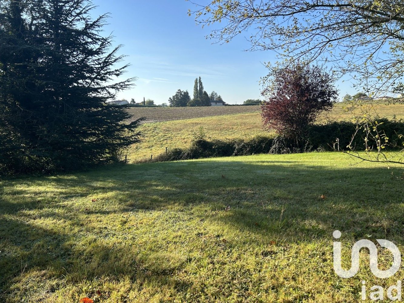  قطعة أرض في Serpaize, France 979متر مربع رقم 93895