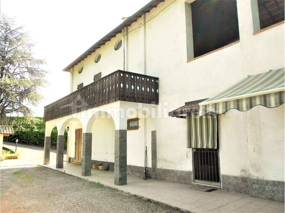 3 bedrooms Villa in Pozzolo Formigaro, Italy No. 343195