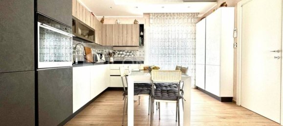 3 bedrooms House in Montenero di Bisaccia, Italy No. 379688 7