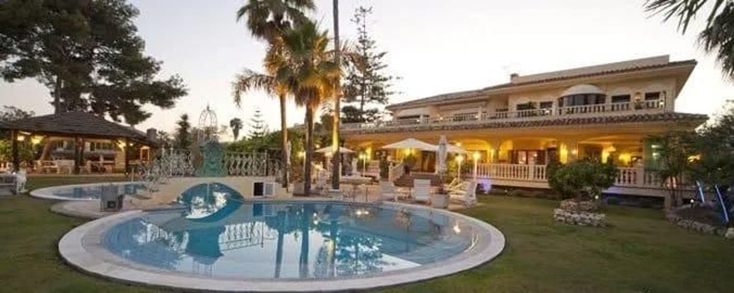 12 bedrooms House in Marbella, Spain No. 205624