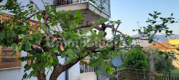 6 bedrooms House in Tora e Piccilli, Italy No. 164368 6