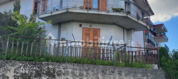 6 bedrooms House in Tora e Piccilli, Italy No. 164368 16