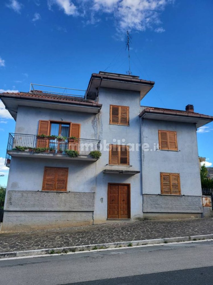 6 bedrooms House in Tora e Piccilli, Italy No. 164368