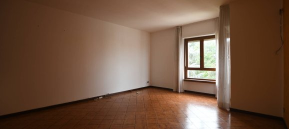 4 bedrooms Apartment in Alessandria, Italy No. 168384 5