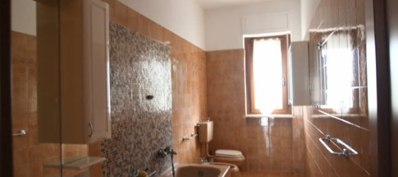 4 bedrooms Apartment in Alessandria, Italy No. 168384 17