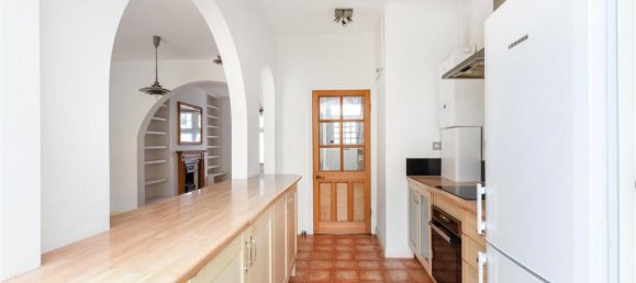 3 bedrooms House in Finchley, United Kingdom No. 3624 7