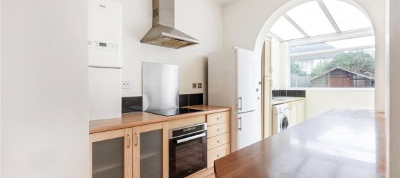 3 bedrooms House in Finchley, United Kingdom No. 3624 20