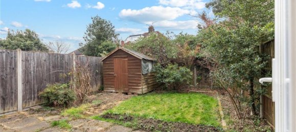 3 bedrooms House in Finchley, United Kingdom No. 3624 25