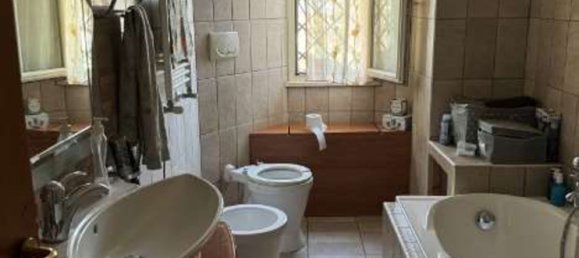 5 rooms Apartment in Anzio, Italy No. 27250 7