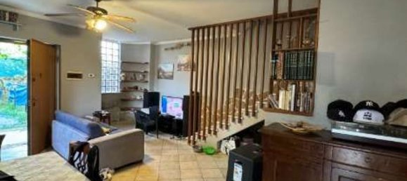 5 rooms Apartment in Anzio, Italy No. 27250 3