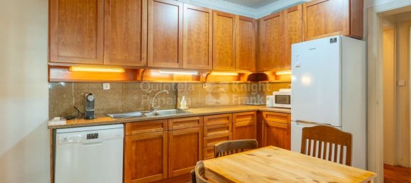 3 bedrooms Apartment in Lisbon, Portugal No. 110377 10