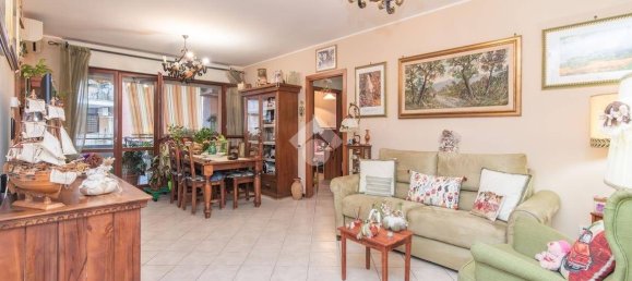 2 Schlafzimmer Wohnung in Rome, Italy, Nr. 330907 6