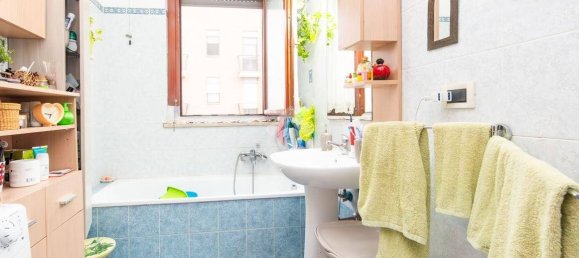 2 Schlafzimmer Wohnung in Rome, Italy, Nr. 330907 17