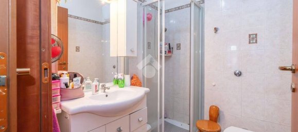 2 Schlafzimmer Wohnung in Rome, Italy, Nr. 330907 13