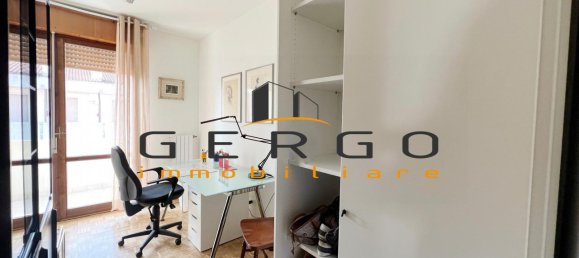 3 rooms Apartment in Albignasego, Italy No. 2909 13