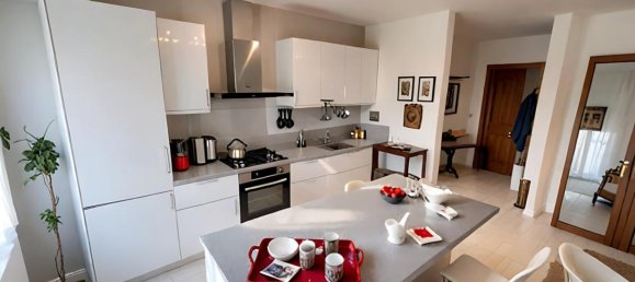 3 rooms Apartment in Albignasego, Italy No. 2909 2