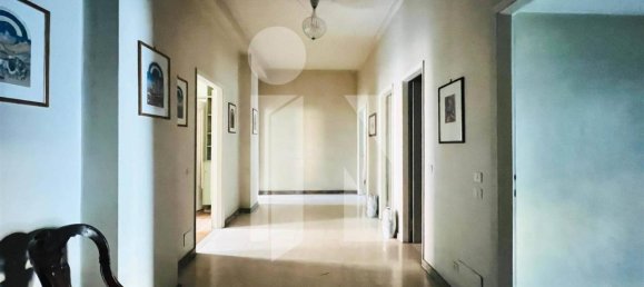 Apartamento de 10 divisões em Mantua, Italy N.º 247019 4