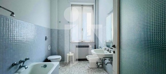 Apartamento de 10 divisões em Mantua, Italy N.º 247019 17