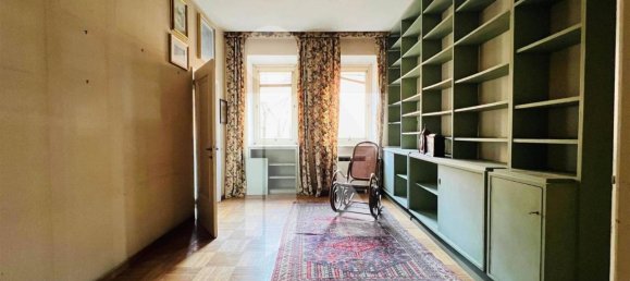 Apartamento de 10 divisões em Mantua, Italy N.º 247019 10