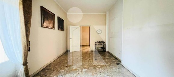 Apartamento de 10 divisões em Mantua, Italy N.º 247019 7