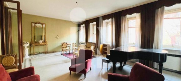 Apartamento de 10 divisões em Mantua, Italy N.º 247019 3