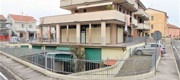 2 rooms Commercial property in Montecosaro, Italy No. 111825 15