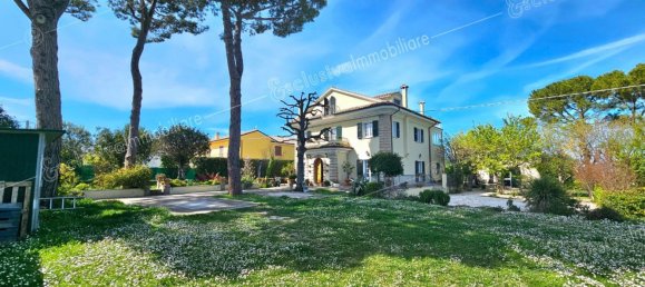 5 rooms Villa in Castelfidardo, Italy No. 286267 4