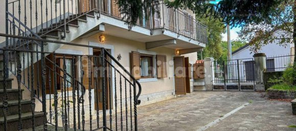 4 bedrooms Villa in Trieste, Italy No. 320052 30