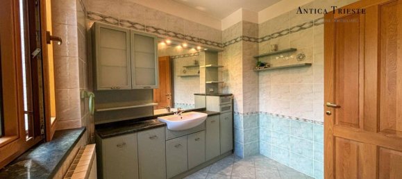 4 bedrooms Villa in Trieste, Italy No. 320052 20