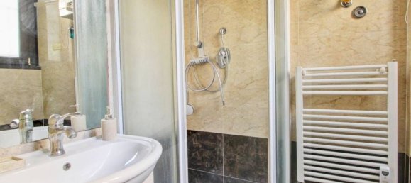 3غرفة شقة في Rome, Italy رقم 28399 13