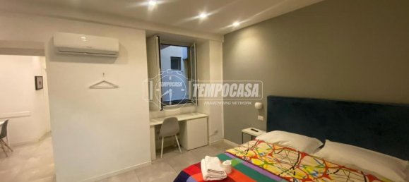 2غرفة شقة في Naples, Italy رقم 39832 21