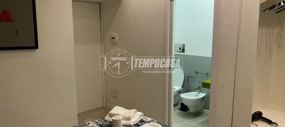 2غرفة شقة في Naples, Italy رقم 39832 2