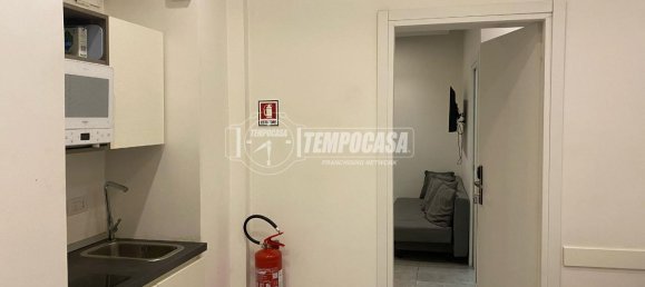2غرفة شقة في Naples, Italy رقم 39832 17
